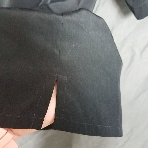 Preston & York Petites Black Blouse Size 8P Slick Look Side Slits Career Dressy - Picture 2 of 9